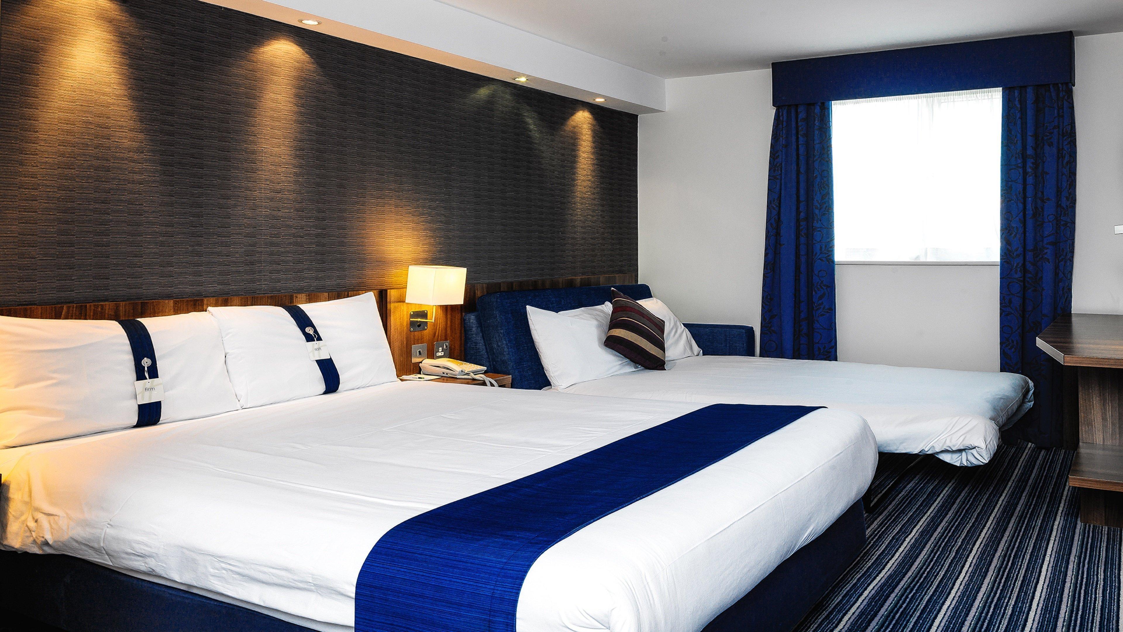 Holiday Inn Express Glenrothes By Ihg Ngoại thất bức ảnh