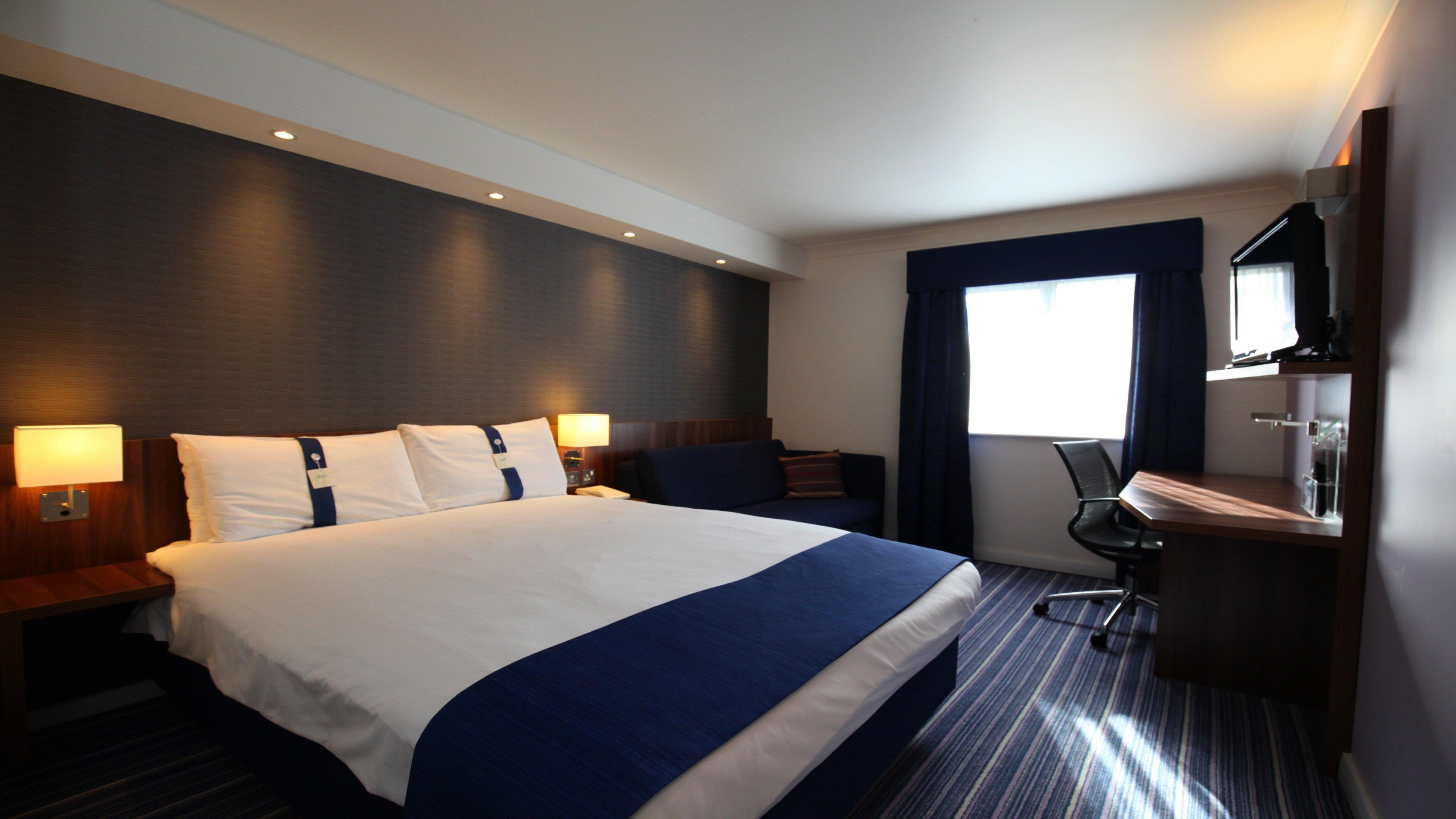 Holiday Inn Express Glenrothes By Ihg Ngoại thất bức ảnh